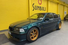 BMW 323