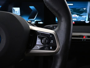BMW iX M60