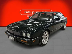 Jaguar XJR