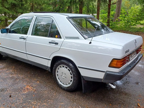 Mercedes-Benz 190