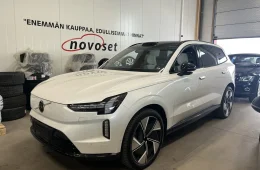 Volvo EX90