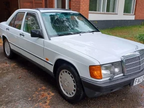 Mercedes-Benz 190