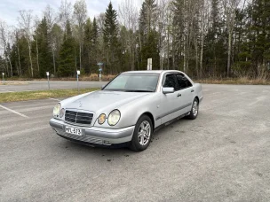 Mercedes-Benz 300