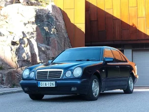 Mercedes-Benz E