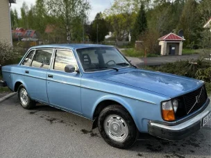 Volvo 244
