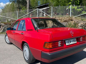 Mercedes-Benz 190