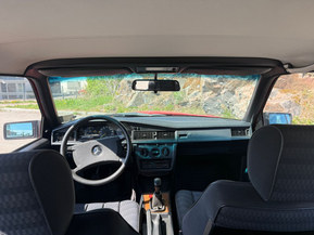 Mercedes-Benz 190