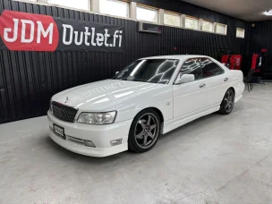 Nissan Laurel