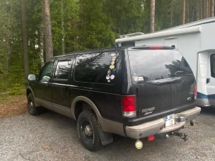 Ford Excursion