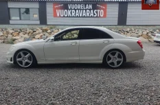 Mercedes-Benz S