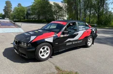 BMW 325