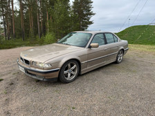 BMW 740