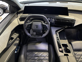 Peugeot e-3008
