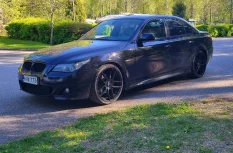 BMW 525