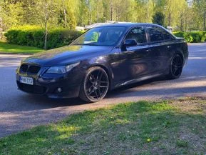 BMW 525