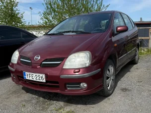 Nissan Almera Tino