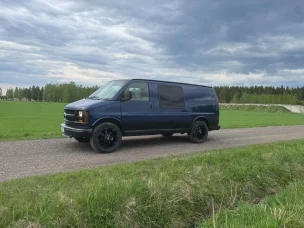 Chevrolet Express 2500