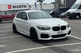 BMW M140i