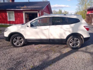 Nissan Qashqai+2