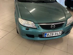Mazda 323