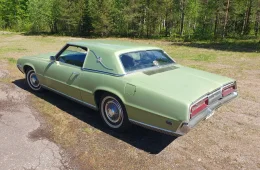Ford Thunderbird