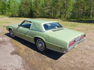 Ford Thunderbird