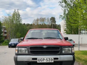 Mazda B2500
