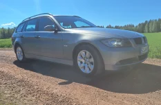 BMW 320