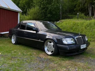 Mercedes-Benz 300