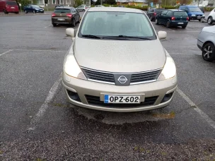 Nissan Tiida