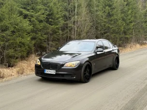 BMW 740