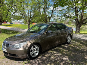 BMW 523