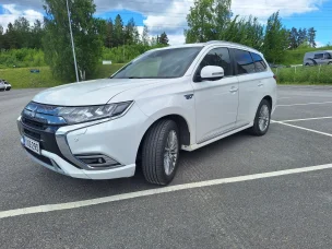 Mitsubishi Outlander PHEV