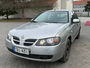 Nissan Almera