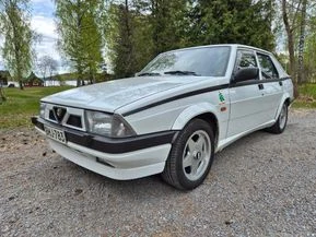 Alfa Romeo 75