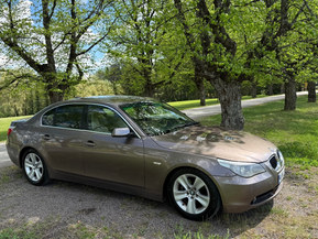 BMW 523