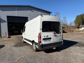 Nissan NV400