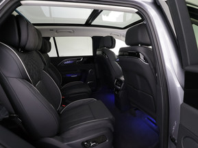 Hongqi E-HS9