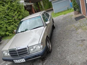 Mercedes-Benz 190