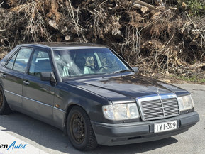 Mercedes-Benz 230