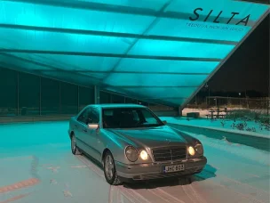 Mercedes-Benz 200