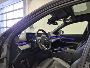 BMW i5 M60