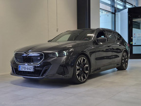 BMW i5 M60
