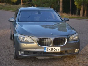 BMW 730