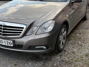 Mercedes-Benz 200