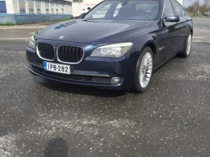 BMW 750