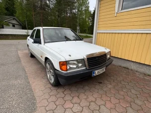 Mercedes-Benz 190