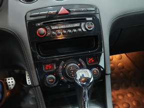 Peugeot RCZ