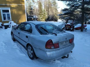 Mitsubishi Carisma