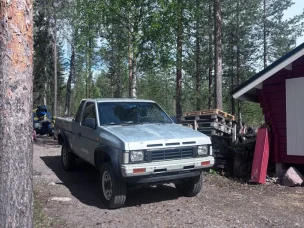 Nissan Pickup